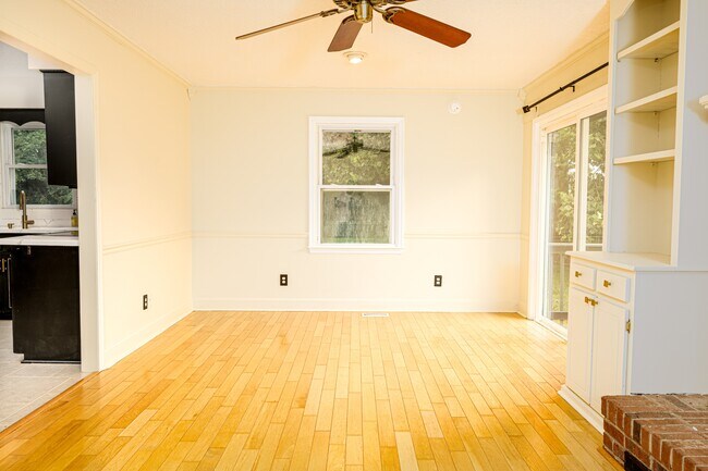 Building Photo - 419 Boros Rd