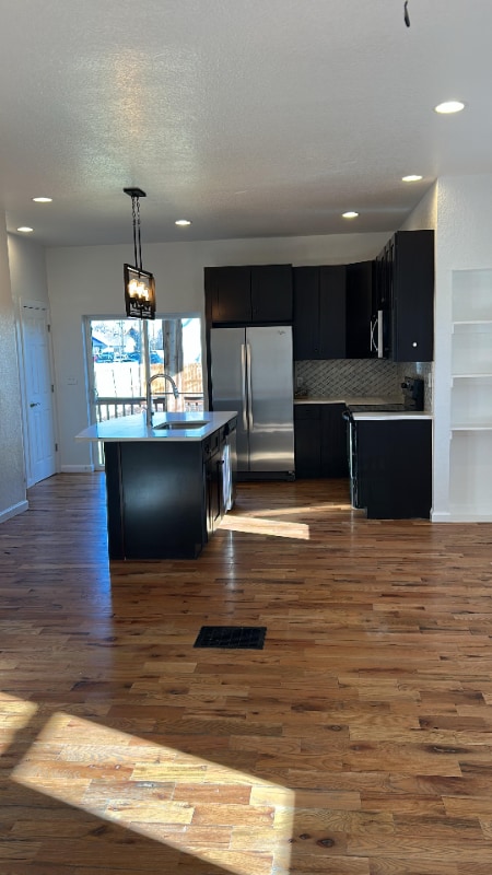 Building Photo - 2426 S Acoma St