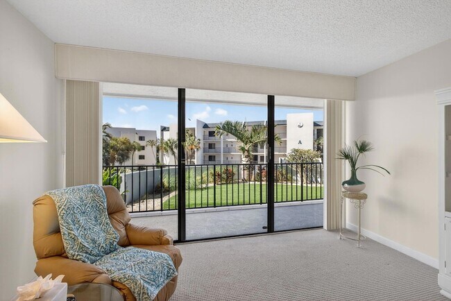 Building Photo - 1190 Jimmy Buffett Mem Hwy