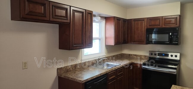 Building Photo - 3412 Winnland Dr