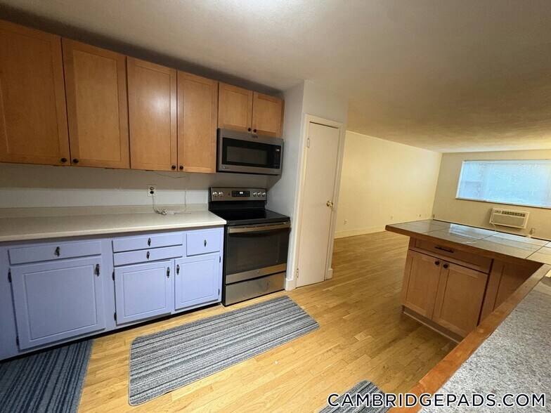 Building Photo - 11 Cogswell Ave