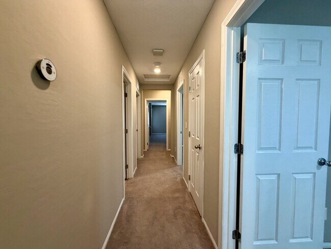 Building Photo - TWO STORY 3 BED 2.5 BATH HOME WITH SOLAR.