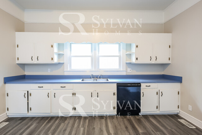 Building Photo - The Lifestyle You Deserve.