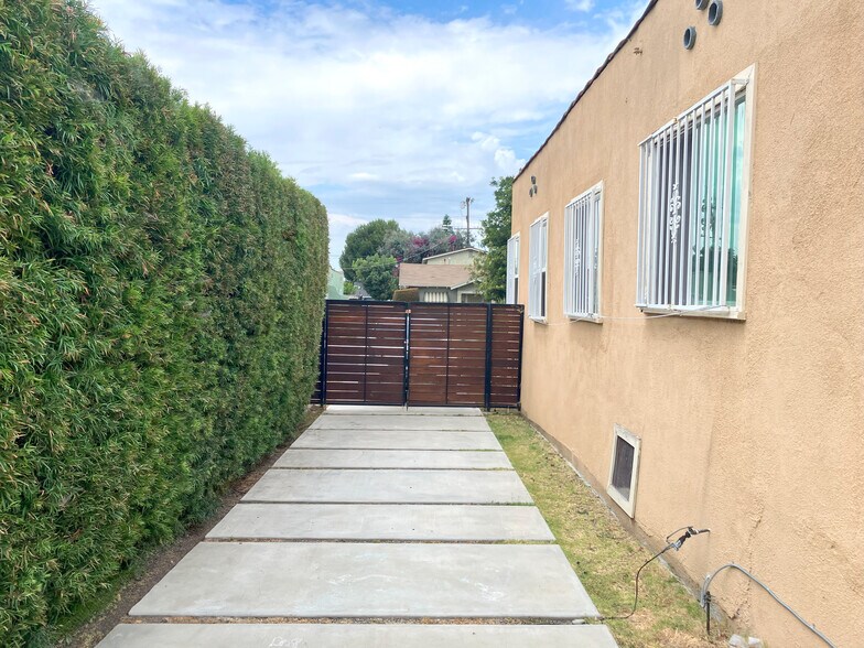 Building Photo - 3606 Cimarron St