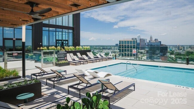 Building Photo - 2161 Hawkins St