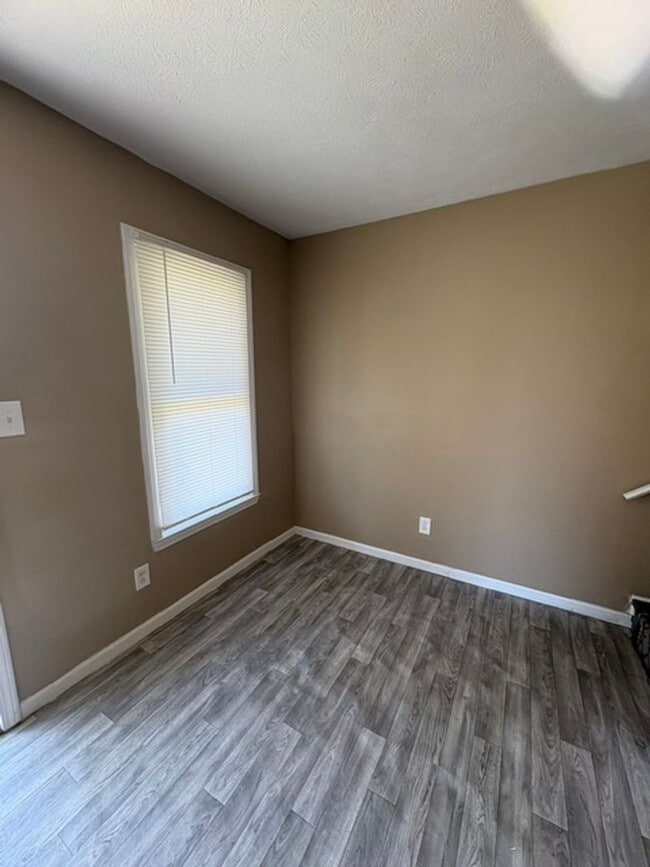 Building Photo - Renovated 3 Bedroom 2 Bath Home for Rent!!