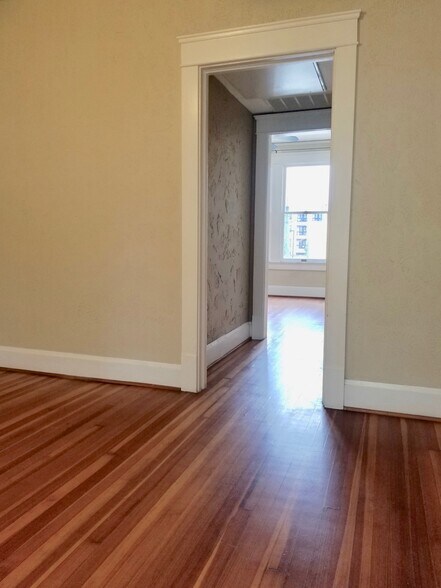 Building Photo - 2603 Milam St