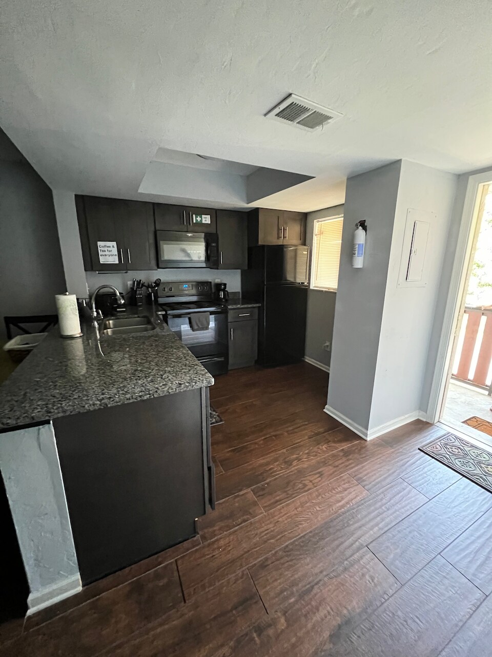 Building Photo - 500 Windsong Cir