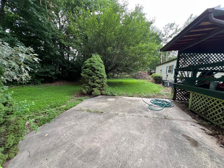 Building Photo - 4408 Sanford Ct