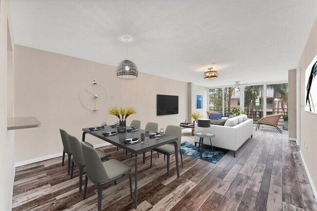 Building Photo - 4530 Pinebrook Cir