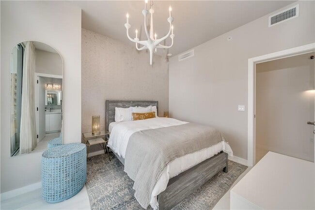 Building Photo - 2200 N Ocean Blvd