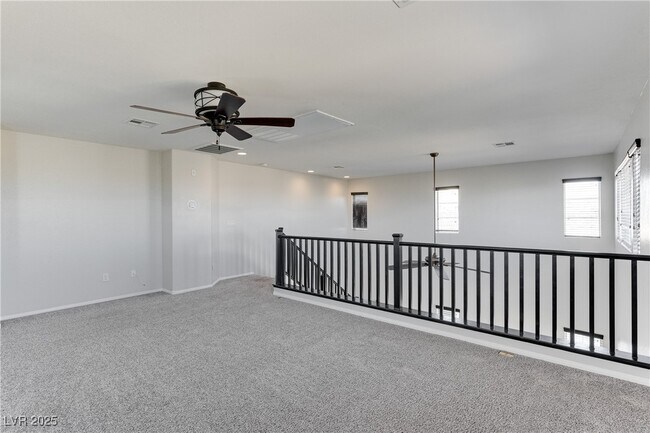 Building Photo - 6632 Ditmars St