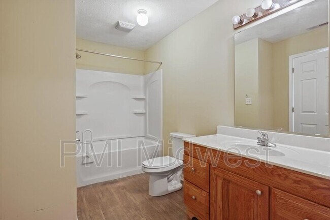 Building Photo - 1061 Wild Ivy Trail