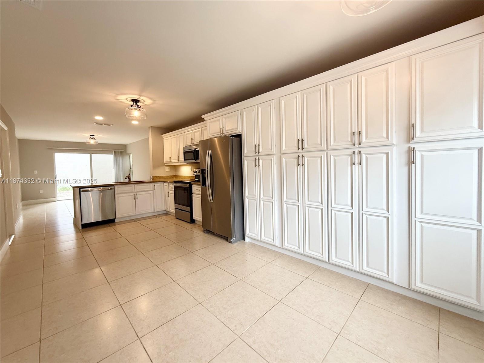 Building Photo - 1140 Oysterwood St