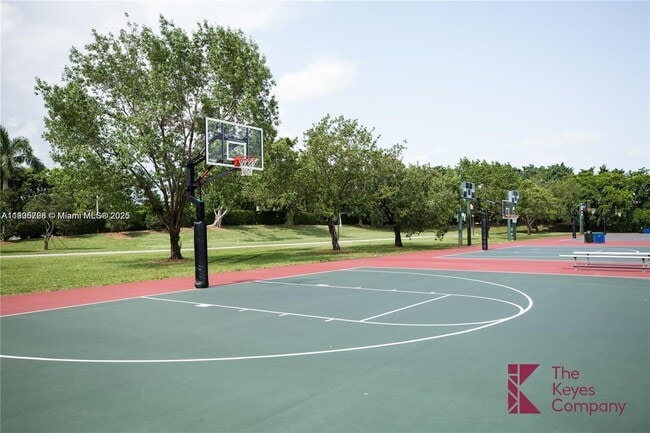 Building Photo - 2142 Madeira Dr