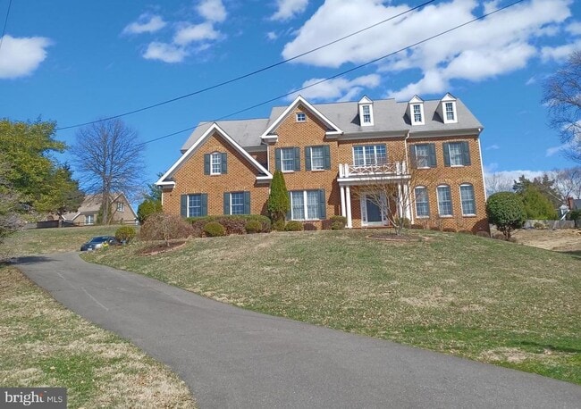 Building Photo - 6634 Brawner St