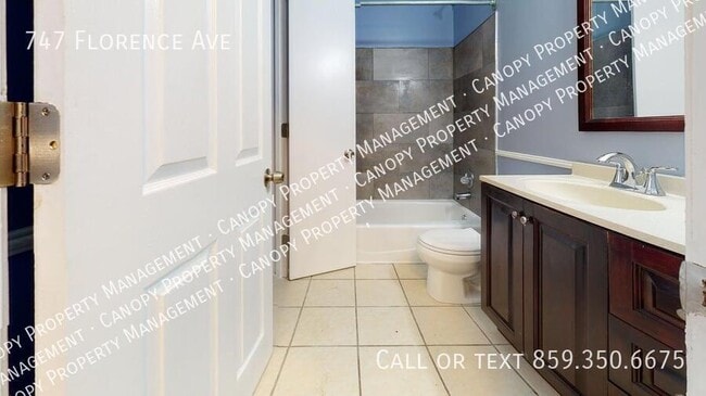 Building Photo - 747 Florence Ave