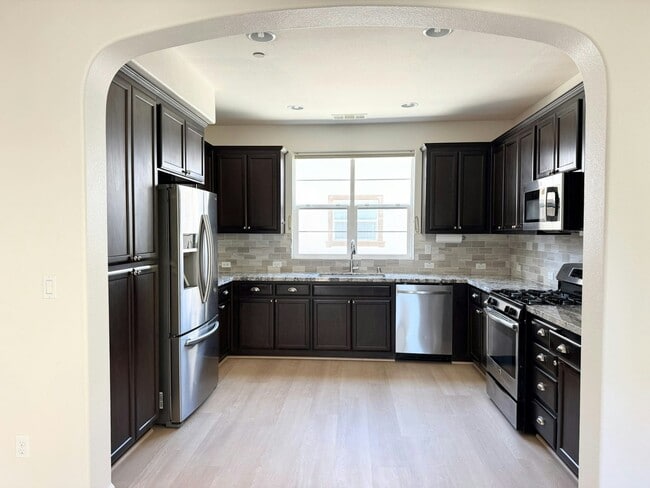 Building Photo - 2024 Tarragon Rose Ct