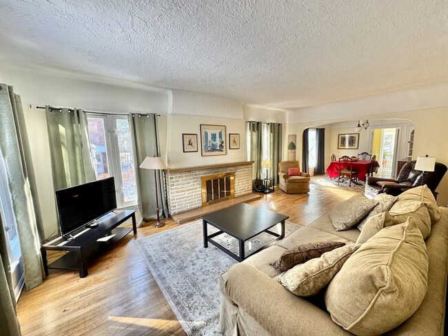 Building Photo - 3574 Lynnfield Rd