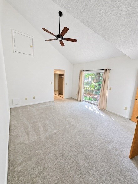 Building Photo - 54 Voyagers Ln
