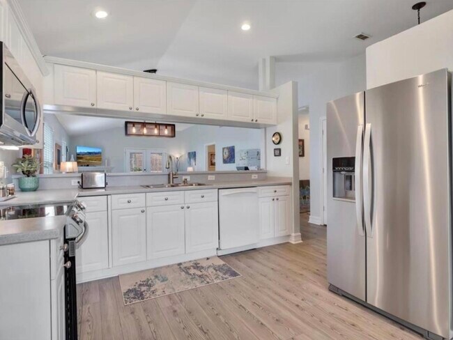 Building Photo - 9405 Windam Way