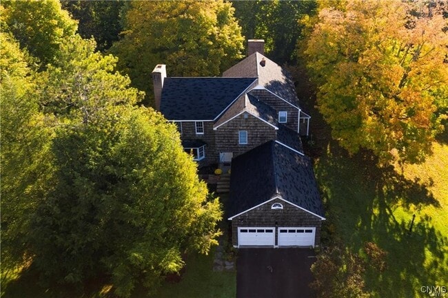 Primary Photo - 6891 Woodchuck Hill Rd