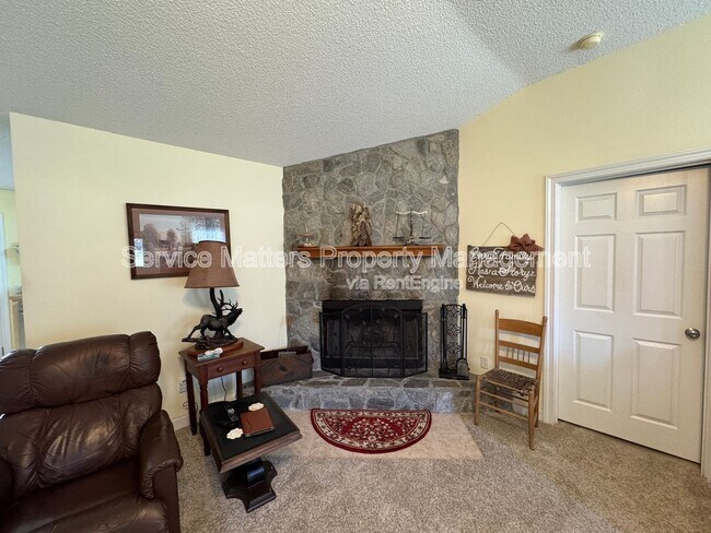 Building Photo - 6277 Pansy Dr