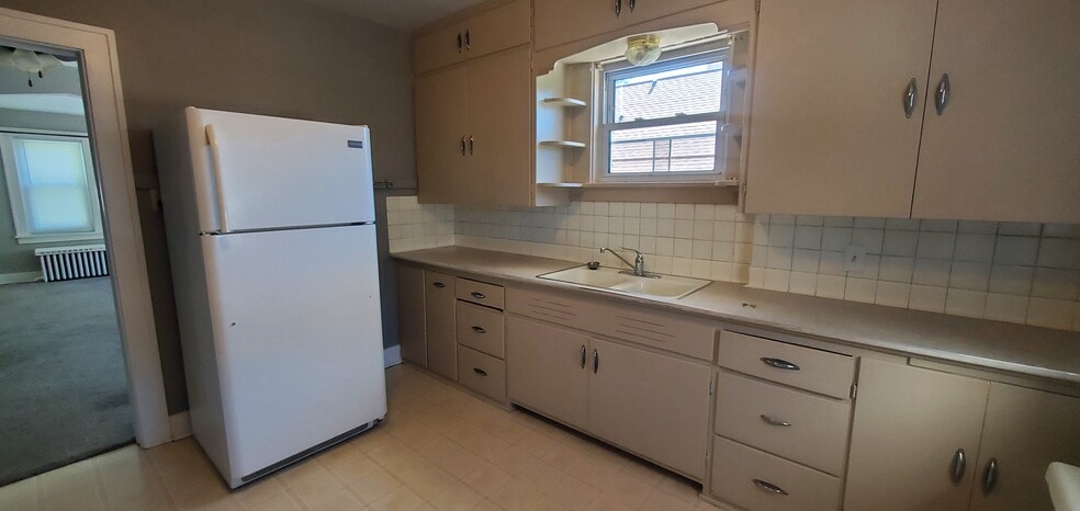 Kitchen - 2518 N 22nd St