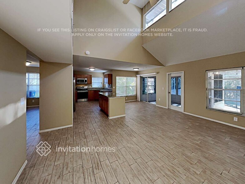 Building Photo - 3242 Centerwood Dr