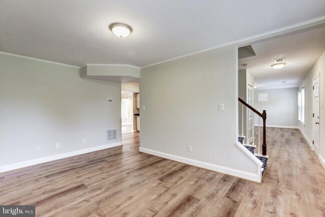 Building Photo - 17212 Brown Rd