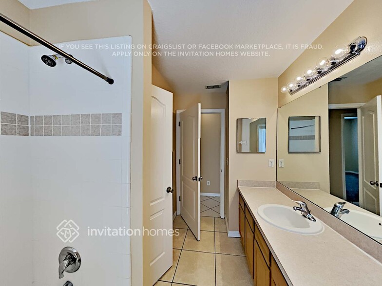 Building Photo - 10629 Cedar Forest Cir