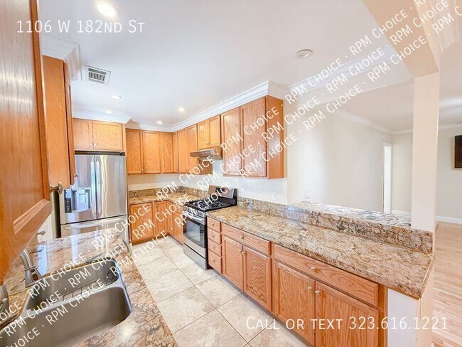 Building Photo - 1106 W 182nd St