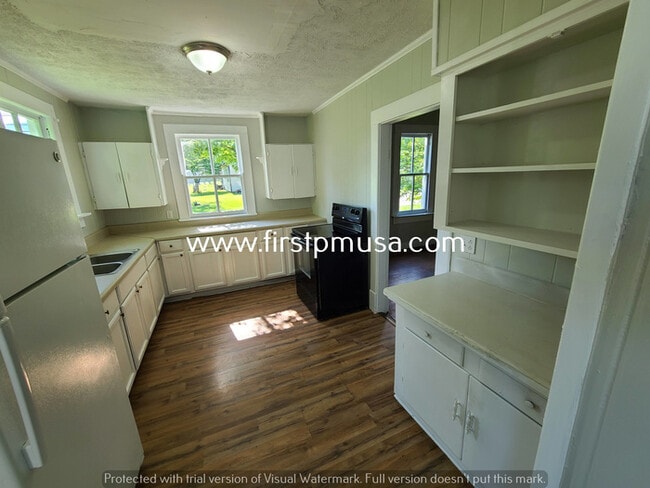 Building Photo - Home in Jasper TN
