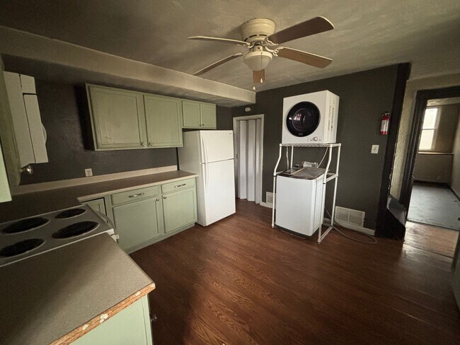 Building Photo - Spring Into Homeownership This April! Looking for a fresh start this Spring?