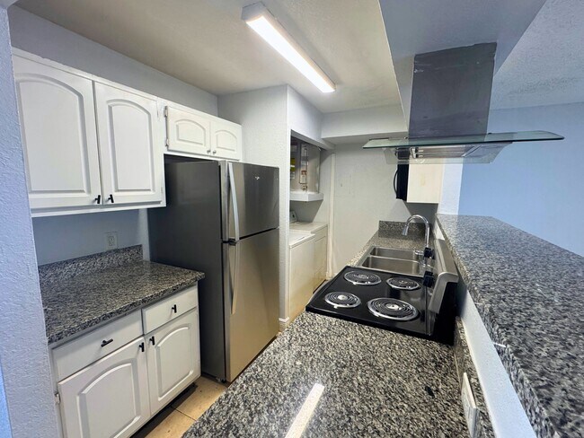 Building Photo - 4501 Treehouse Ln