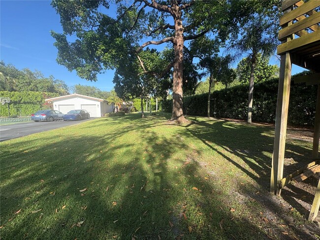 Building Photo - 8295 SW 116th St
