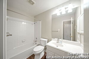 Building Photo - 1610 Adobe Square Dr