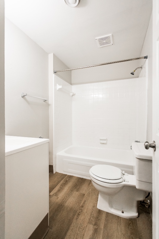 Building Photo - 1400 Seward Ave