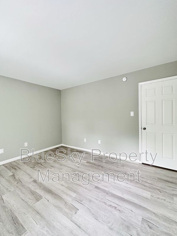 Building Photo - 2764 Gatewood Cir