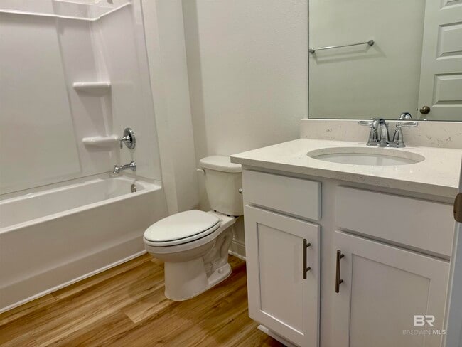 Building Photo - 384 Parkerman Ave