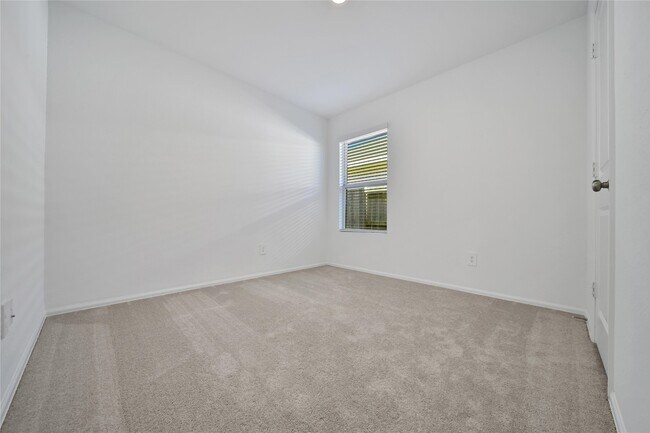 Building Photo - 17715 Grv Hl Dr