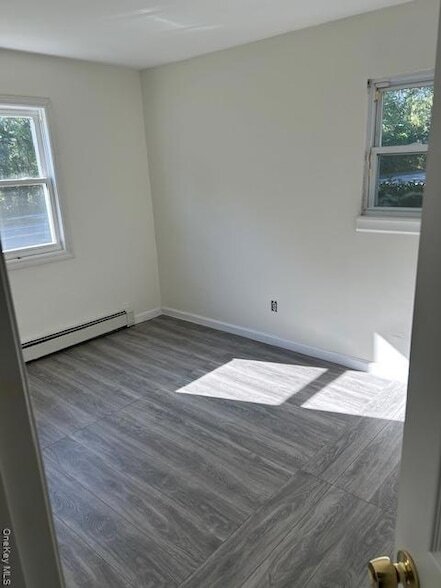 Building Photo - 185 N Bicycle Path