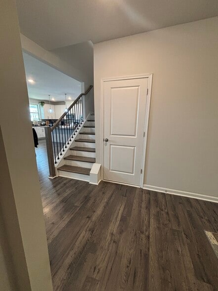 Building Photo - 719 Saffron Blvd