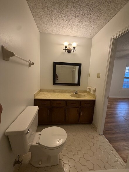 Building Photo - 3093 Littlefield Cove