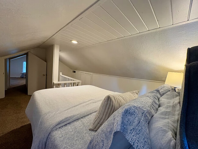 Building Photo - 4755 N Pearl St