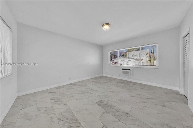 Building Photo - 1839 Funston St