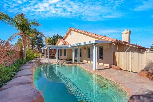 Building Photo - 6649 Star View Ct