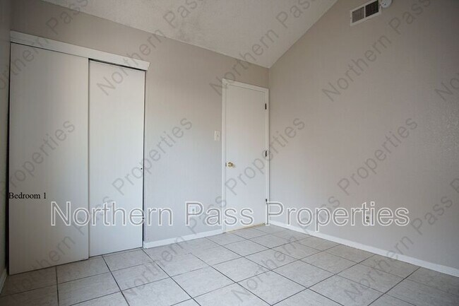 Building Photo - 1376 Trudy Elaine Dr