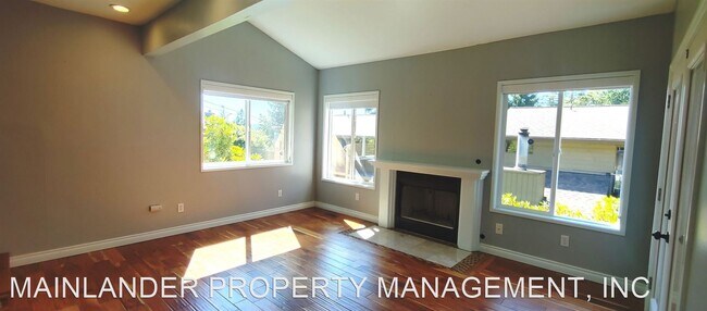 Building Photo - 3 br, 3.5 bath House - 4308 BOTTICELLI ST....
