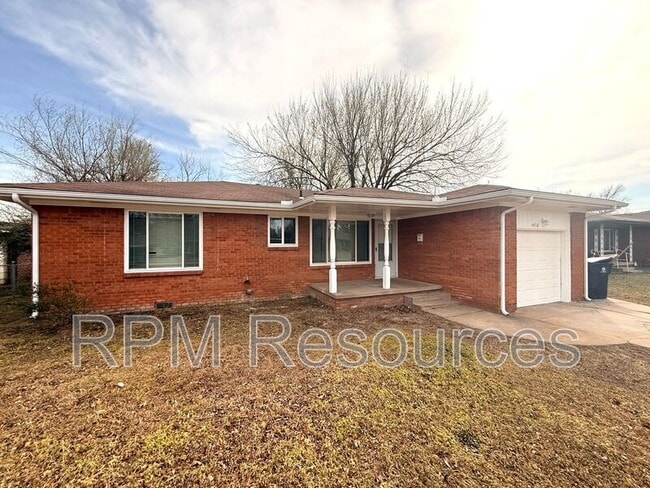 Building Photo - 4416 NW 44th St